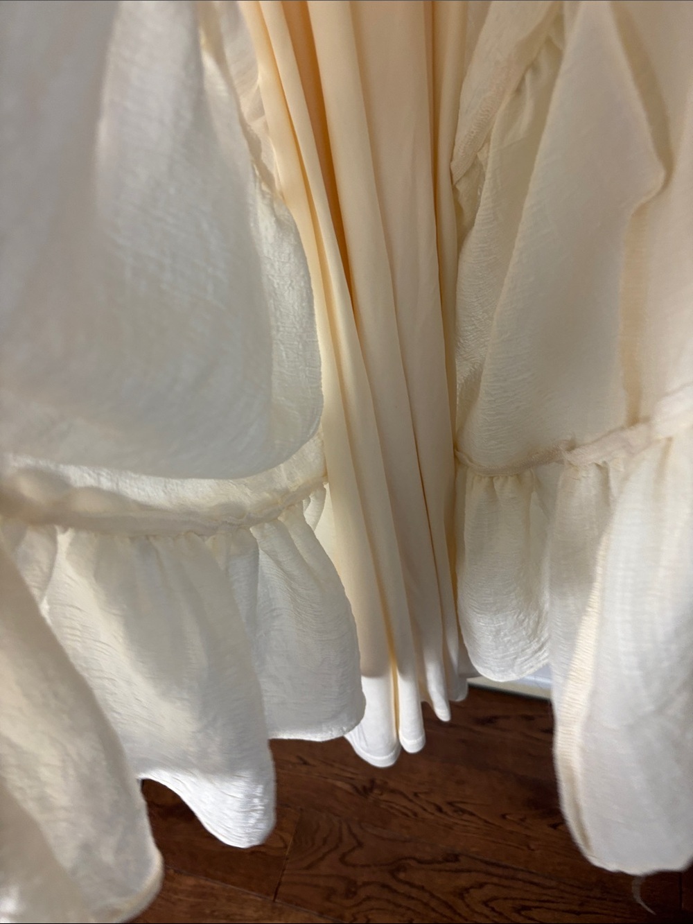 Lulu's Tier It Up Cream Knotted Front Tiered Ruffled Maxi Dress Size XS - Picture 10 of 11